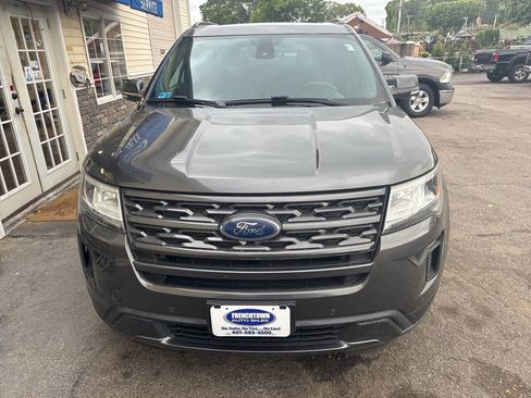 Used 2018 Ford Explorer XLT w/ Equipment Group 202A AWD/4WD image 5