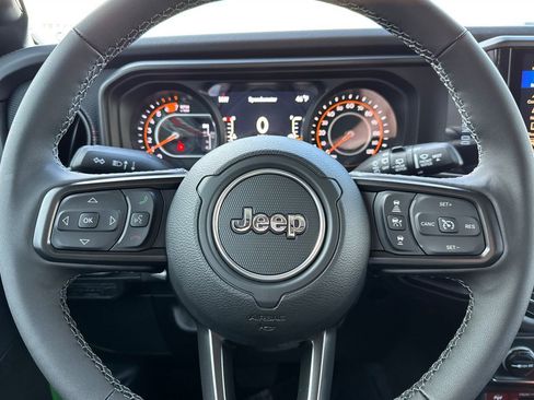 New 2026 Jeep Wrangler Unlimited Rubicon AWD/4WD image 19