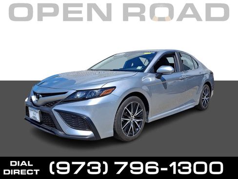 Used 2023 Toyota Camry SE w/ Convenience Package FWD image 1