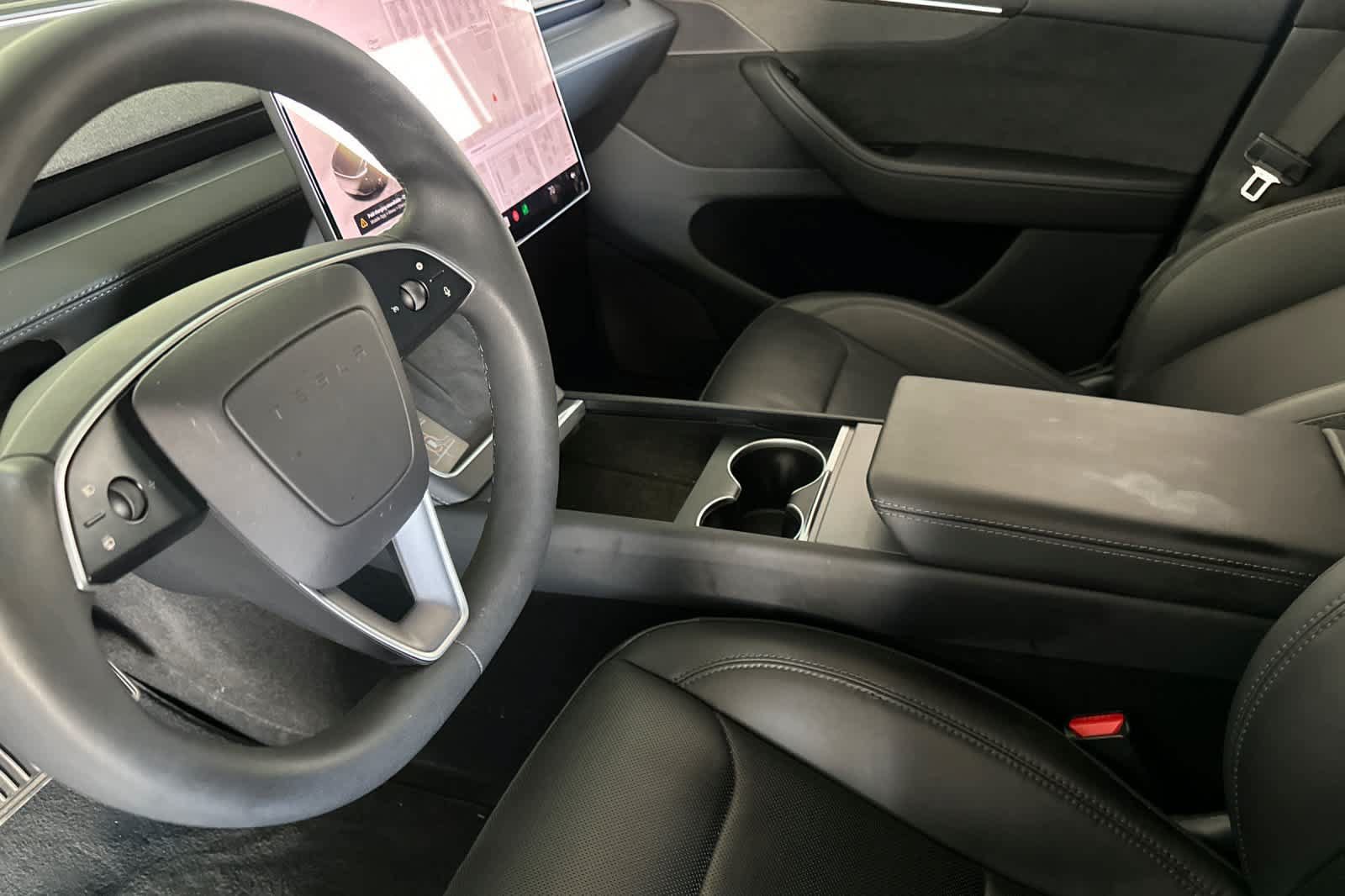 Used 2026 Tesla Model Y AWD image 13