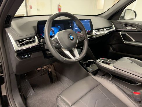 Certified 2024 BMW X1 xDrive28i image 4