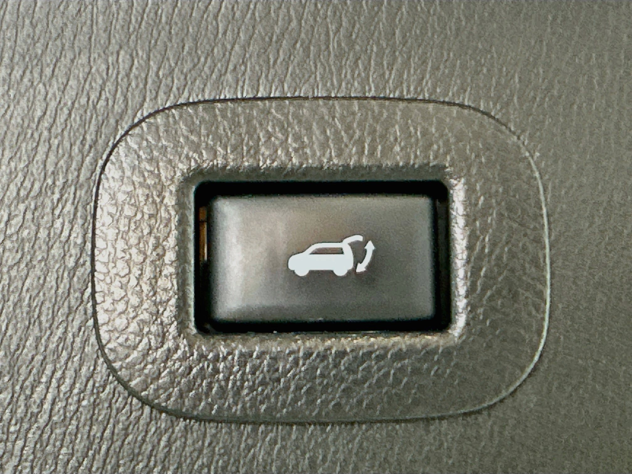 Used 2024 INFINITI QX80 Luxe AWD/4WD image 32