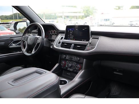Used 2021 Chevrolet Tahoe RST w/ Luxury Package AWD/4WD image 23