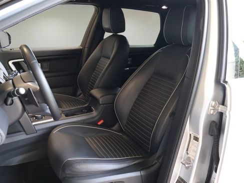 Used 2017 Land Rover Discovery Sport HSE AWD/4WD image 10