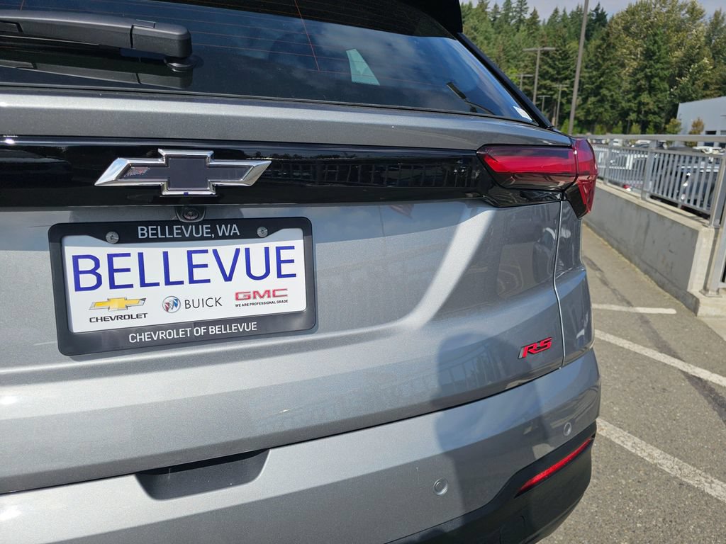 New 2027 Chevrolet Bolt RS w/ Technology Package FWD image 17