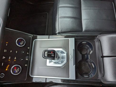 Used 2021 Land Rover Range Rover Evoque S image 22