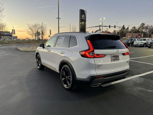 Used 2024 Honda CR-V Sport Touring image 5