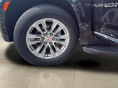 Used 2024 GMC Yukon XL SLT w/ SLT Luxury Package AWD/4WD image 36