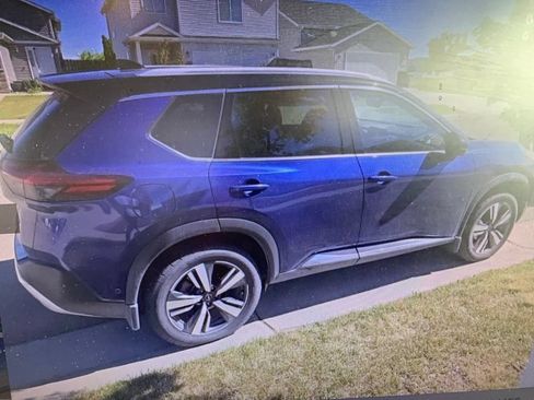 Used 2023 Nissan Rogue Platinum w/ Platinum Premium Package AWD/4WD image 2