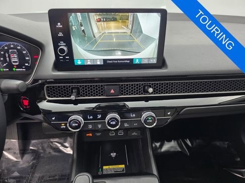 Used 2024 Honda Civic Touring image 22