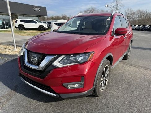 Used 2017 Nissan Rogue SL image 1