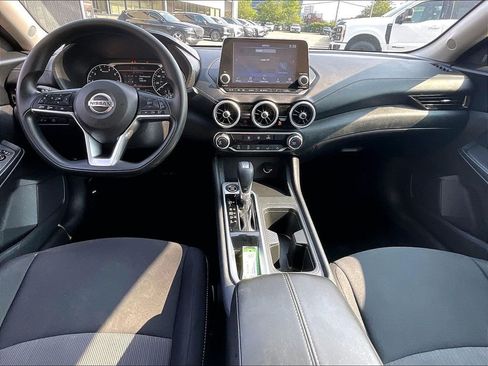 Used 2023 Nissan Sentra SV FWD image 21