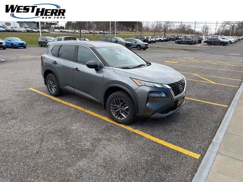 Used 2023 Nissan Rogue S image 1