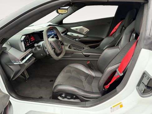 Used 2022 Chevrolet Corvette Stingray w/ Z51 Performance Package image 10