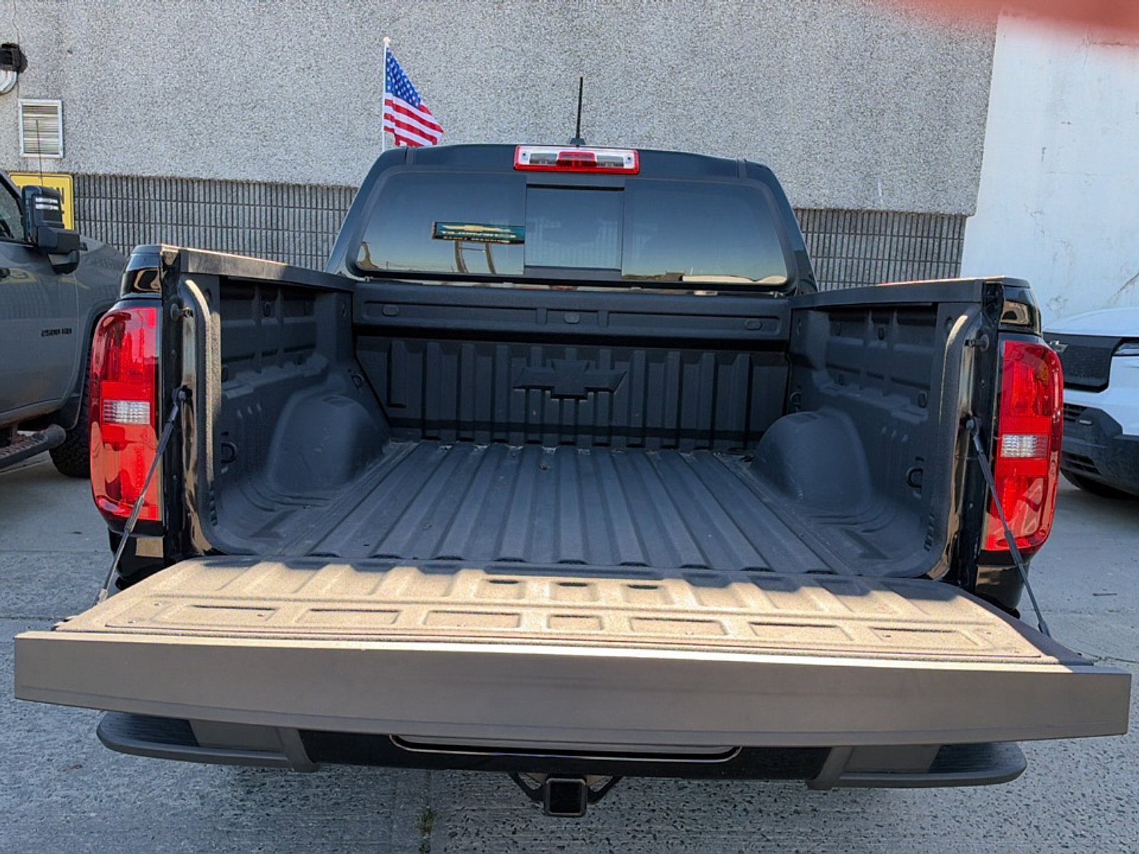 Used 2022 Chevrolet Colorado LT w/ Safety Package AWD/4WD image 36