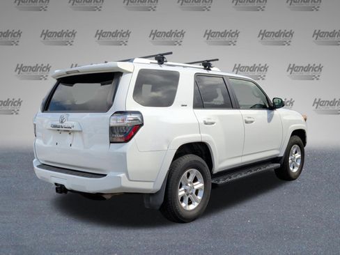 Used 2015 Toyota 4Runner SR5 AWD/4WD image 7