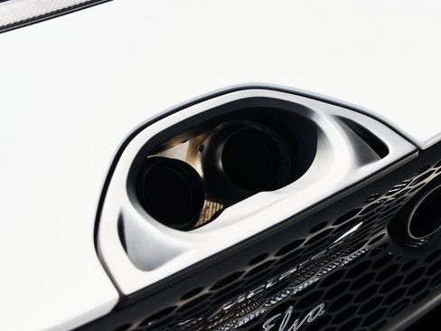 Used 2021 McLaren Elva image 14