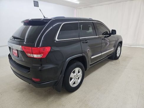 Used 2012 Jeep Grand Cherokee Laredo w/ Laredo E Group AWD/4WD image 9