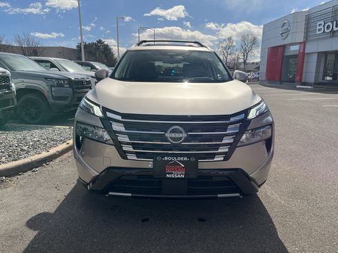 Certified 2026 Nissan Rogue Platinum w/ Platinum Premium Package image 5