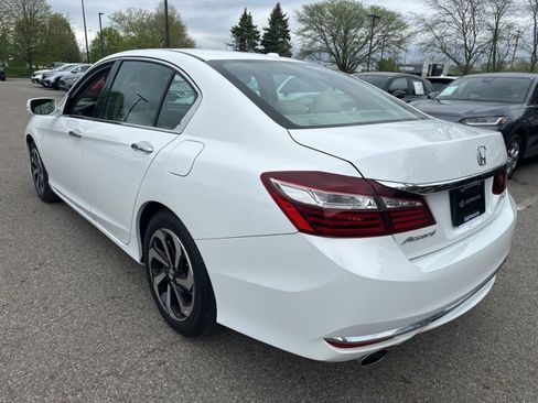 Used 2016 Honda Accord EX-L image 11
