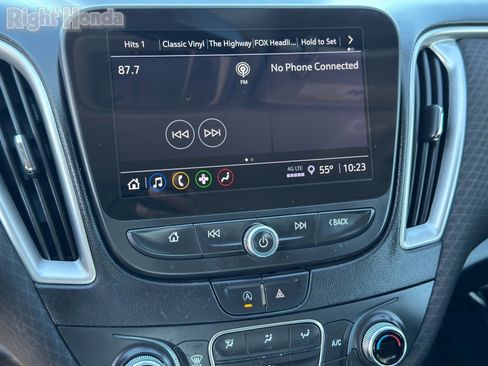 Used 2022 Chevrolet Malibu LT image 17