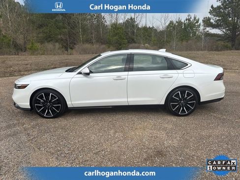 Used 2023 Honda Accord Touring image 5