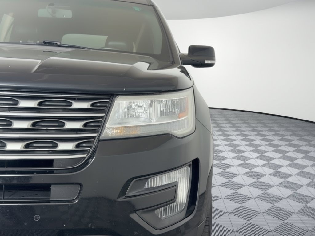 Used 2016 Ford Explorer Limited AWD/4WD image 12