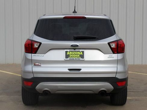 Used 2019 Ford Escape SE image 6