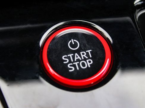 Used 2022 Audi e-tron GT Prestige w/ Prestige Package image 31