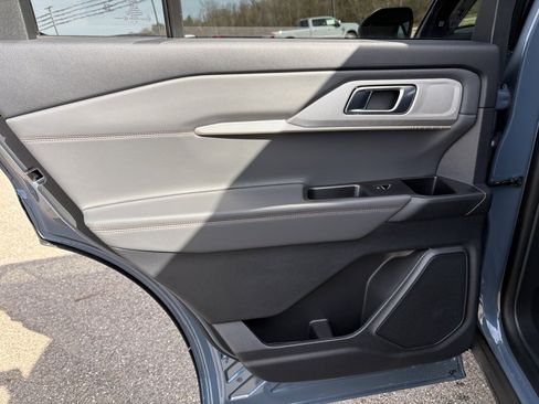 New 2026 Ford Explorer Active w/ Active Comfort Package image 19