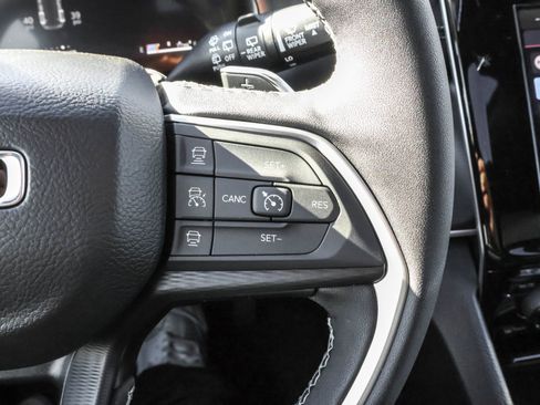 New 2025 Jeep Grand Cherokee Altitude image 28