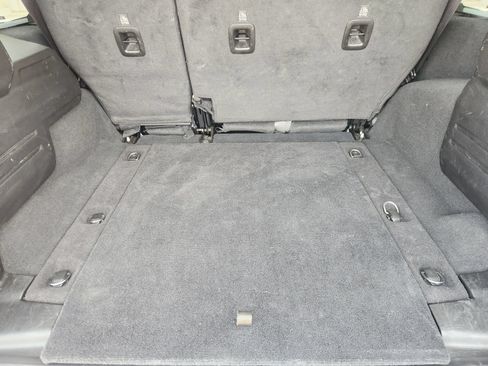 Used 2024 Jeep Wrangler Unlimited Rubicon AWD/4WD image 36