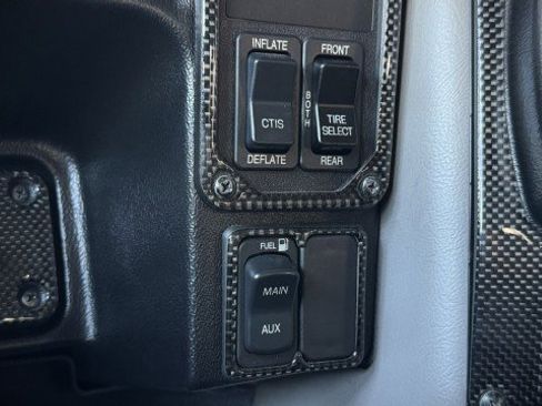 Used 2003 HUMMER H1 4-Door Wagon image 10