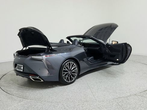 Used 2024 Lexus LC 500 Convertible image 11