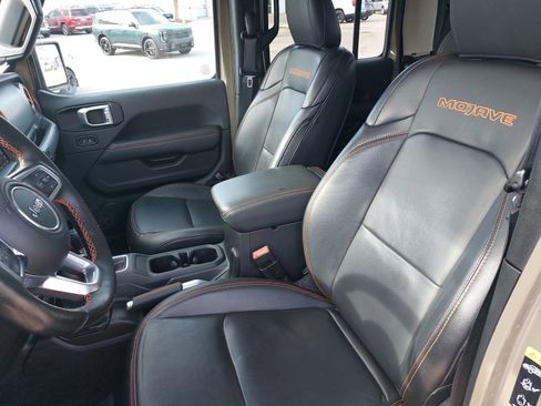 Used 2020 Jeep Gladiator Mojave image 15
