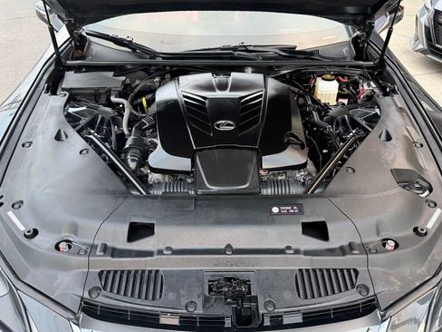 Used 2021 Lexus LC 500 Convertible image 29