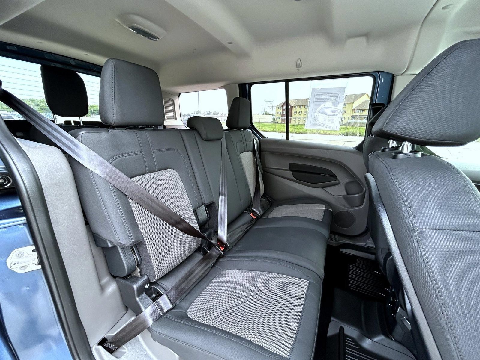 Used 2020 Ford Transit Connect XL FWD image 18
