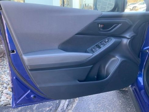 Certified 2025 Subaru Crosstrek 2.0i Premium image 11