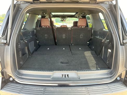 Used 2022 Ford Expedition Limited image 25