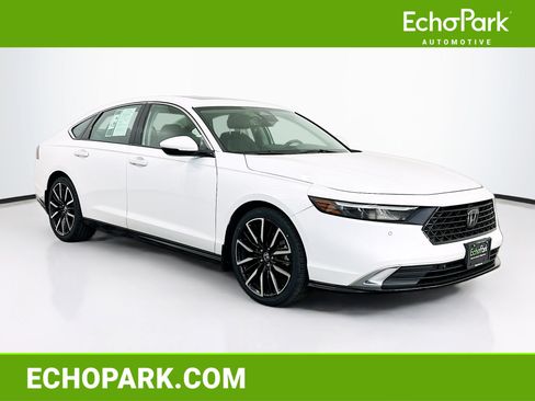 Used 2023 Honda Accord Touring image 1