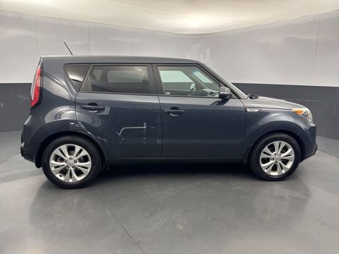 Used 2014 Kia Soul + w/ Primo Package FWD image 6
