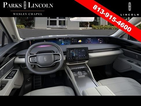 New 2026 Lincoln Nautilus Premier AWD/4WD image 9