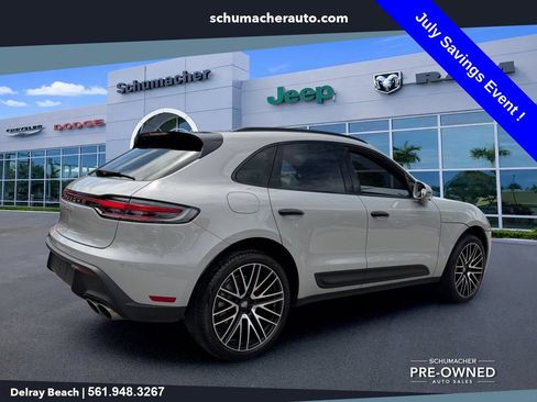 Used 2022 Porsche Macan S AWD/4WD image 7
