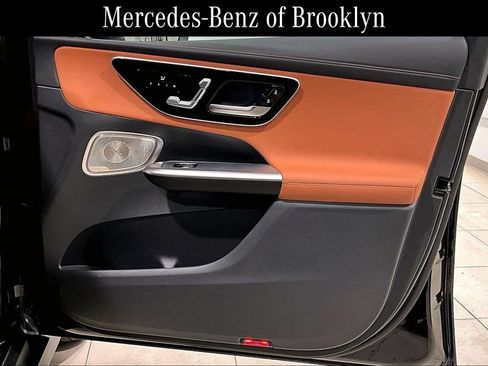 Used 2023 Mercedes-Benz GLC 300 4MATIC image 22