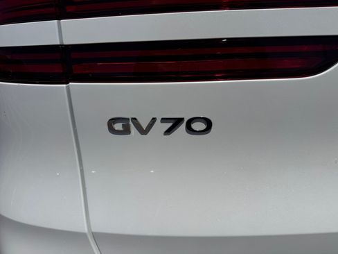 Used 2026 Genesis GV70 2.5T Select AWD/4WD image 22