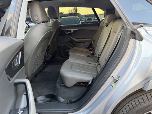 Used 2021 Audi Q8 Premium Plus w/ Premium Plus Package image 27