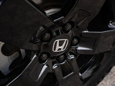 Used 2024 Honda Ridgeline Black Edition image 8