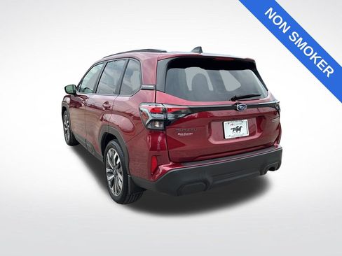 Used 2025 Subaru Forester Touring AWD/4WD image 5