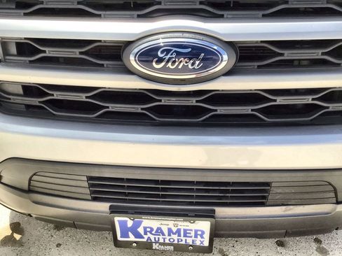 Used 2024 Ford Expedition XLT image 32