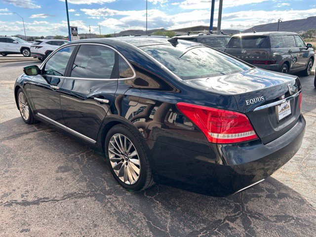Used 2015 Hyundai Equus Signature RWD image 4